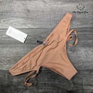 Tobi Strappy Bikini Bottom Swimsuit Size M